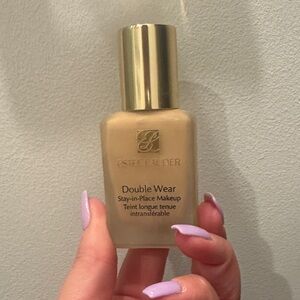 Estee Lauder Double Wear Foundation - 2N2